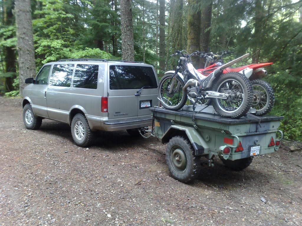 2003 GMC Safari lifted