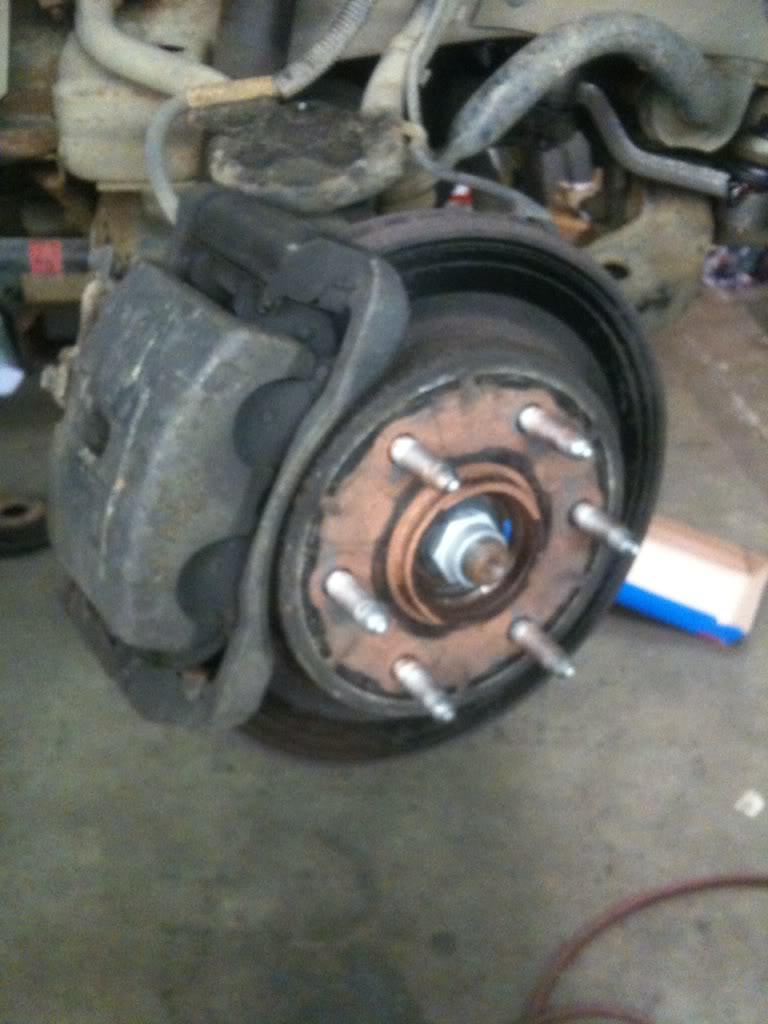 2003 GMC Safari brakes