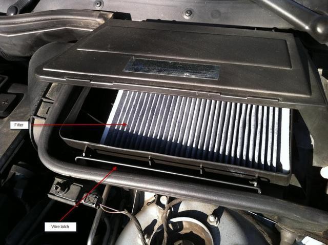 Yet another activated charcoal cabin air filter R&R DIY :) by bluebee