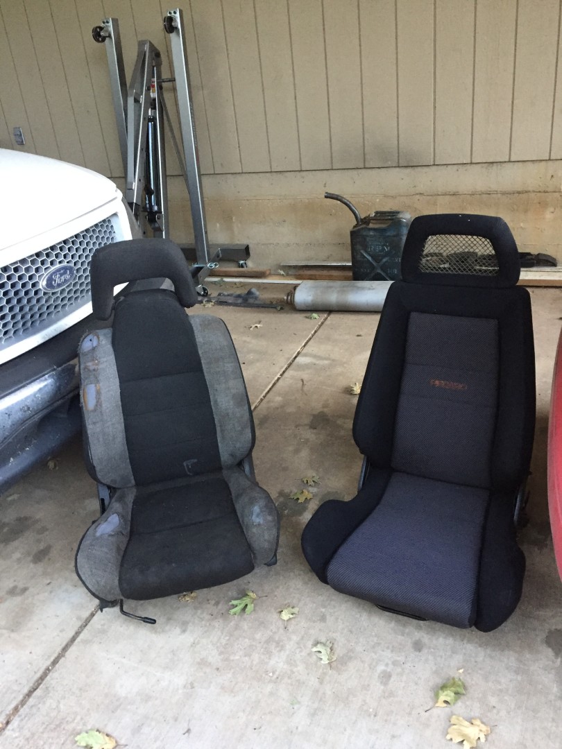 I loved the stock seats but the damn things were so trashed!
Bought some recaro's from a supplier in china.