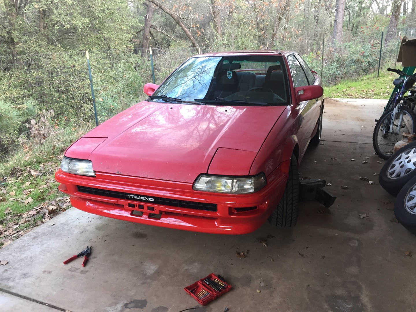 New bumper is on! The later trueno bumper and lights, the turn signals are an absolute bitch to source so I'm making my own.