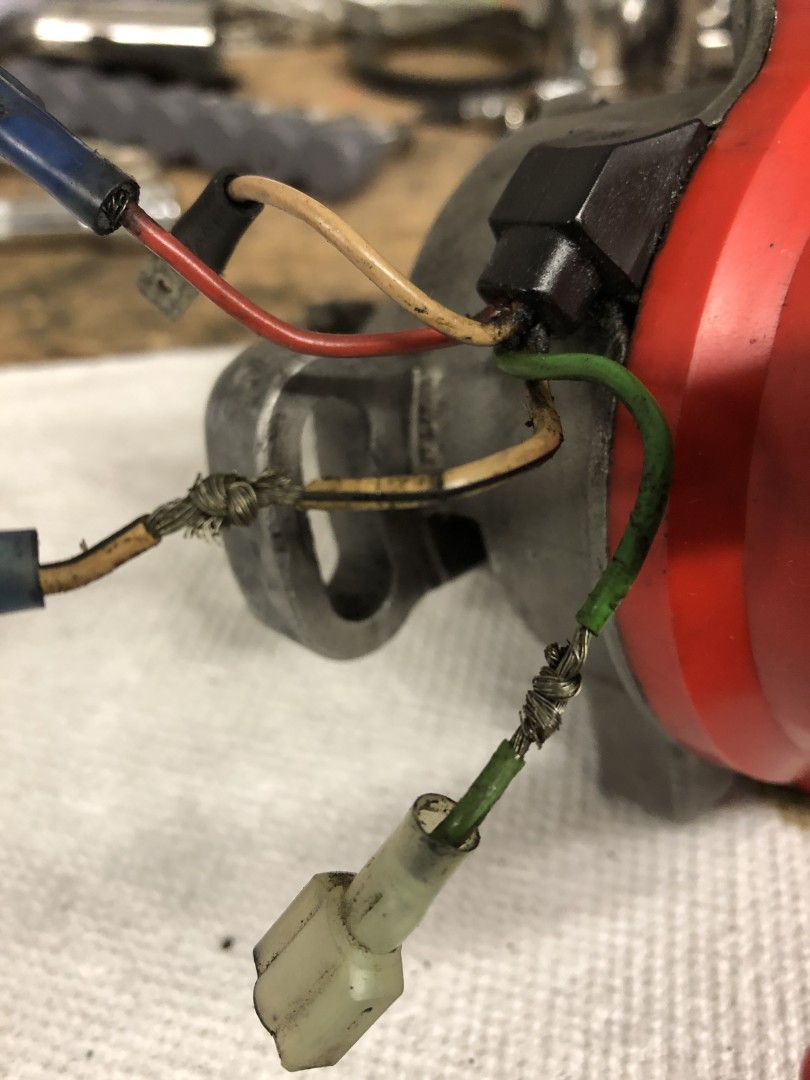 This is what the distributor was hooked up with....
I don't know how this thing ran at all...