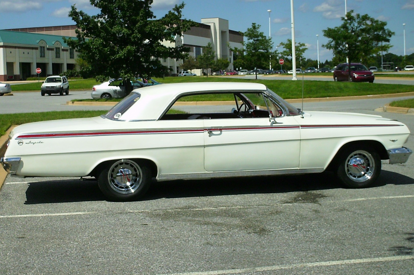 1962 Chevrolet 2 door sport coupe