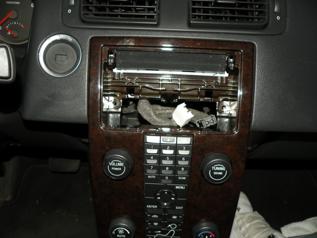 04.5 T5 center console removal write up (Pic Intensive) by