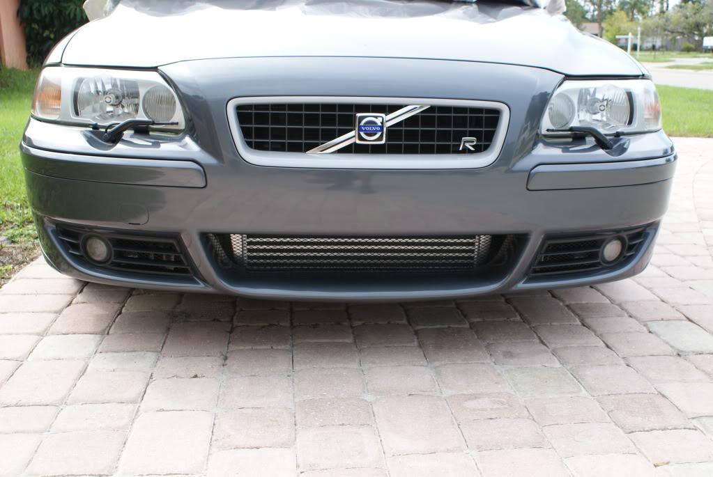 Volvo S60R front