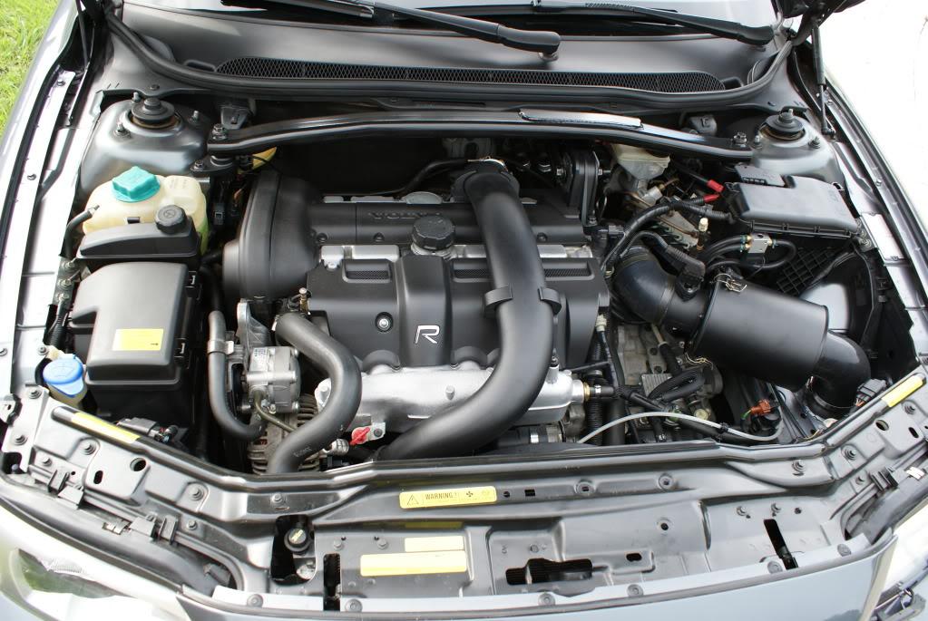 Volvo S60R engine