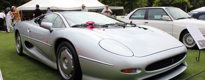 XJ220