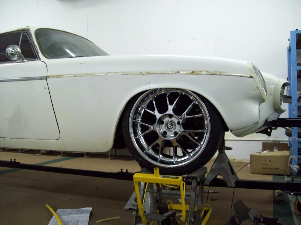 66 Volvo P1800 wheel