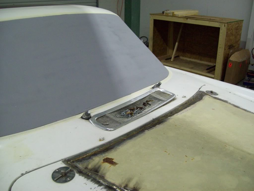 Volvo P1800 cowl vent