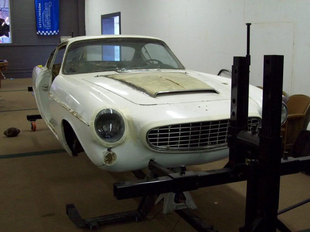 66 Volvo P1800 rotisserie