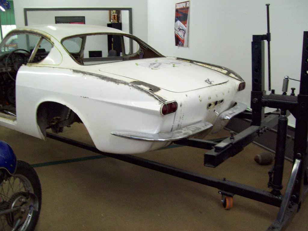 66 Volvo P1800 rear