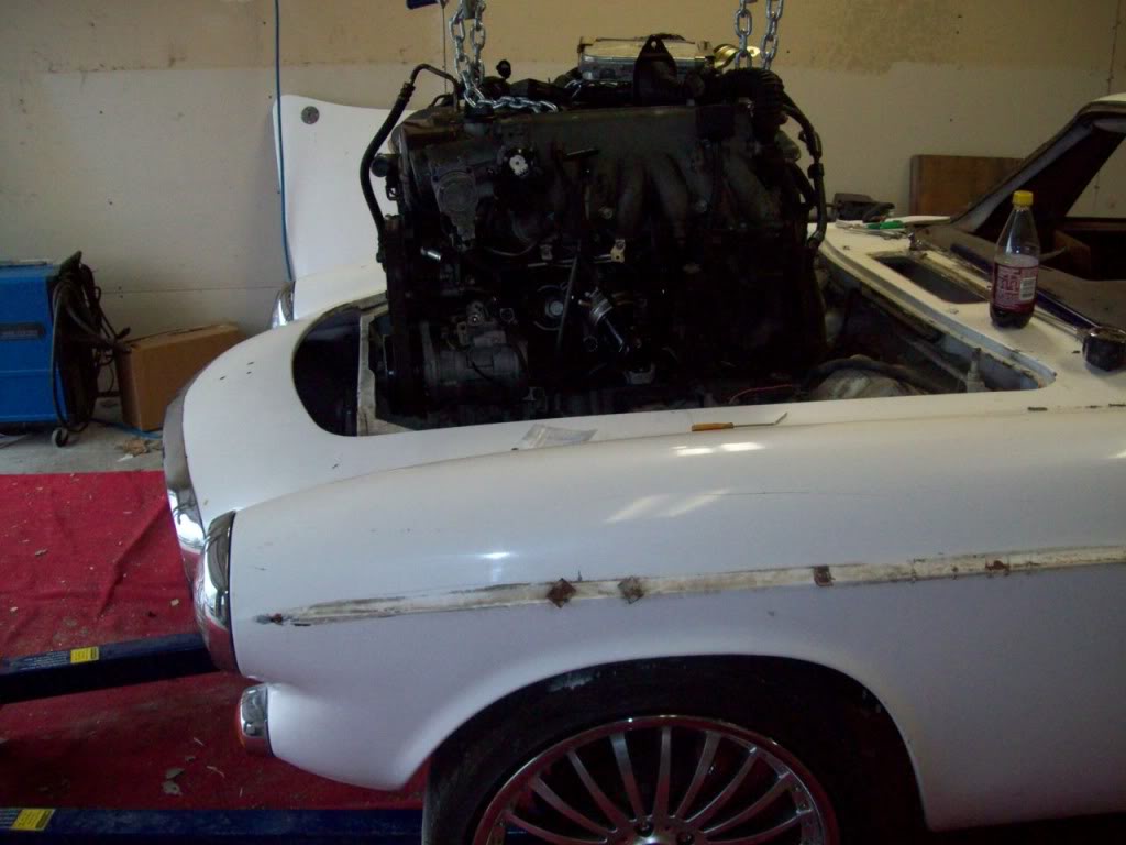 66 Volvo P1800 engine removal