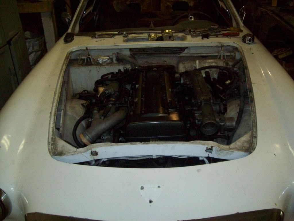 66 Volvo P1800 engine