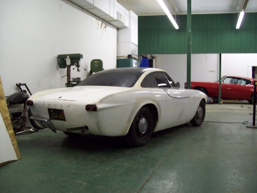 Volvo P1800 body