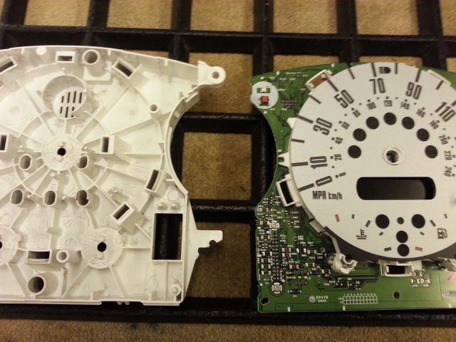 Mini Cooper speedo disassembled