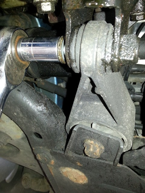 R53 lower clearance engine mount