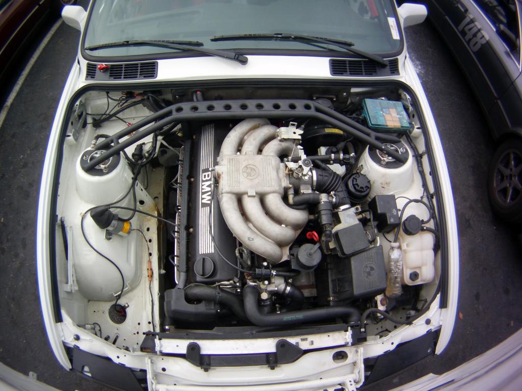 BMW E30 engine 