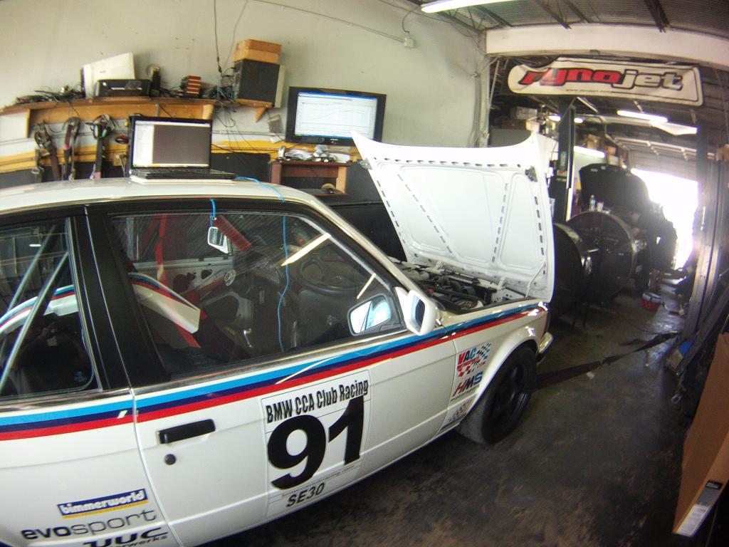 BMW E30 race car on dyno