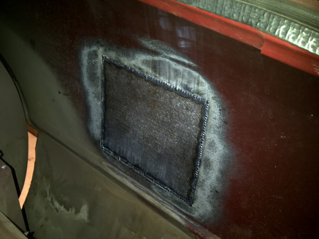 Ford Fairmont gas door