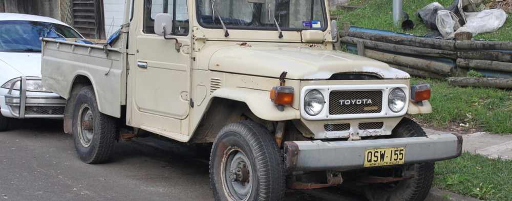 Land Cruiser - J40