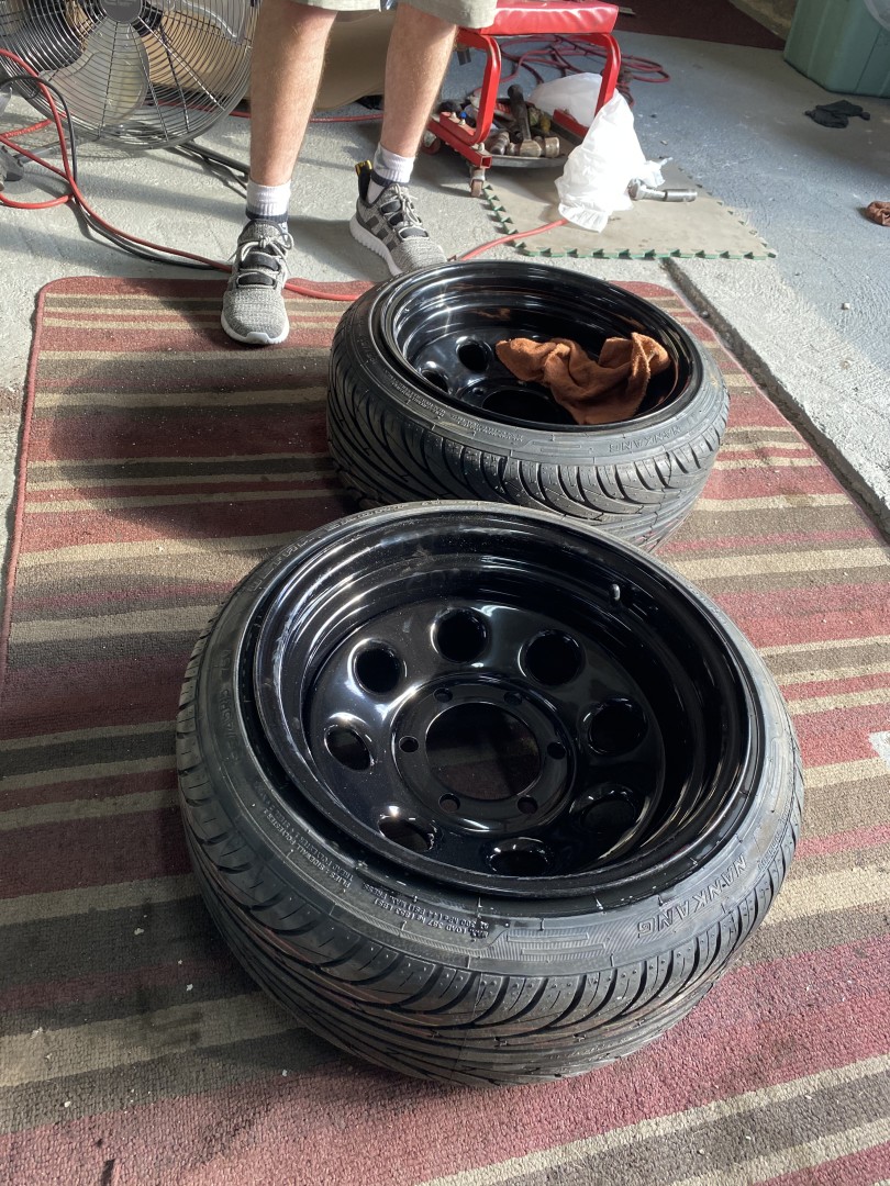 15x8 ET12 with 185/45/R15’s for moderate stretch