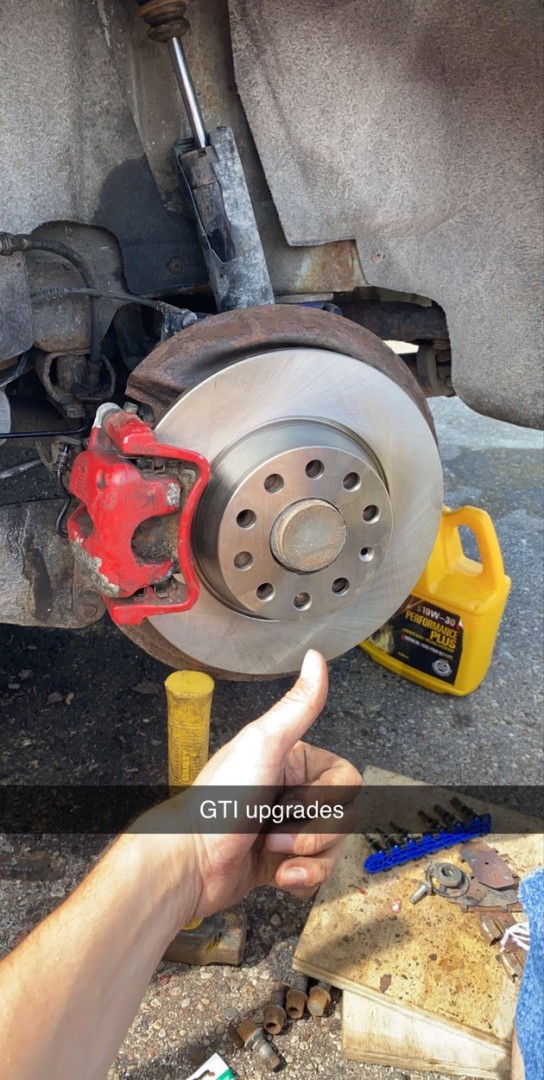 New to me GTI callipers and fresh rotors! Very nice