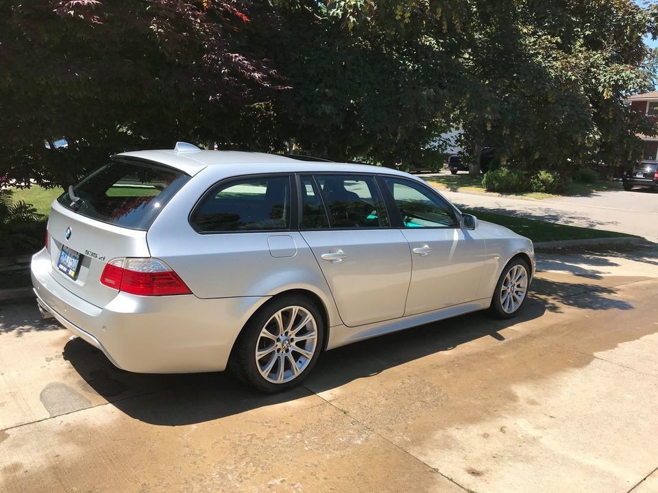 2008 BMW 535Xi 6MT M-Sport Touring